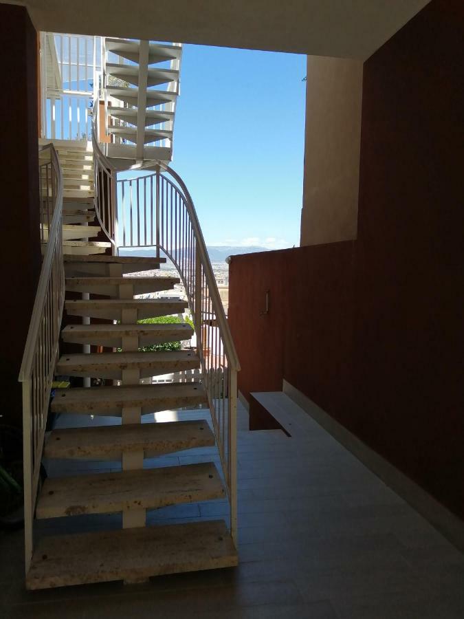 Hotel Quarantacinque Ospitalita Cagliari Exterior foto